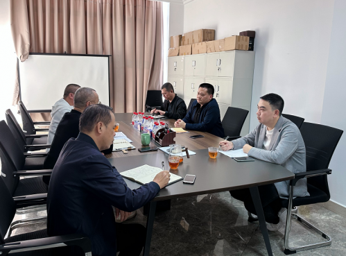 市住建局党组成员、总工程师雷锻炼同志带队到市建协调研协会换届工作